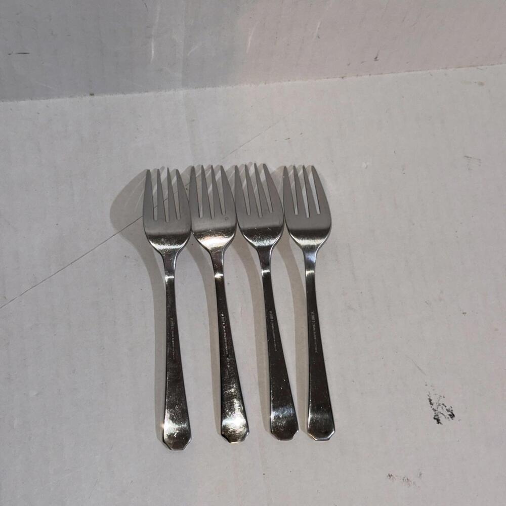 Set of 4 Towle 18/8 Stainless Steel Vintage Salad Forks - Picture 5 of 7